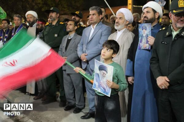 مراسم سازمان دانش‌آموزی فاروج به یاد دانش‌آموزان شهید میناب