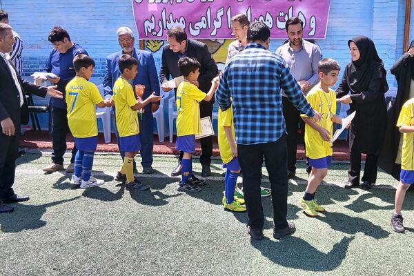 مسابقات مینی فوتبال دانش‌آموزان دوره اول ودوم ابتدایی در بهارستان‌۲