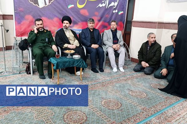 آیین جشن تکلیف دانش‌آموزان دختر شهرستان پردیس در فضایی معنوی و باشکوه