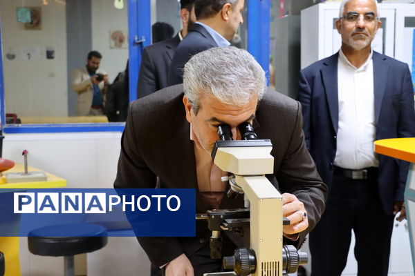  بازدید معاون وزیر و رئیس مرکز روابط‌ عمومی وزارت آموزش و پرورش از پژوهش‌سرای شهید خوشبخت بوشهر