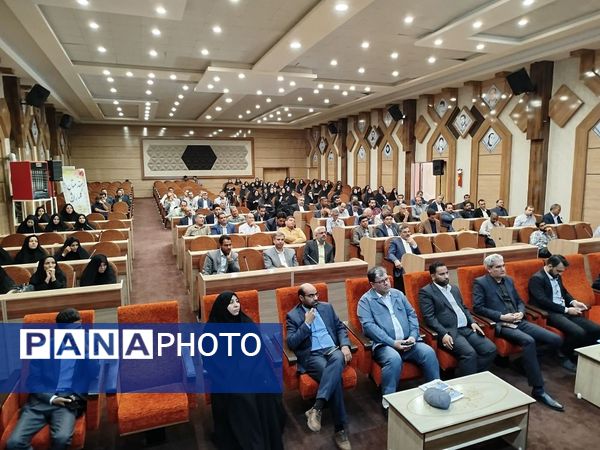 ویژه برنامه «شمیم مهر» ویژه مدیران و معاونان مدارس شهرستان کاشمر