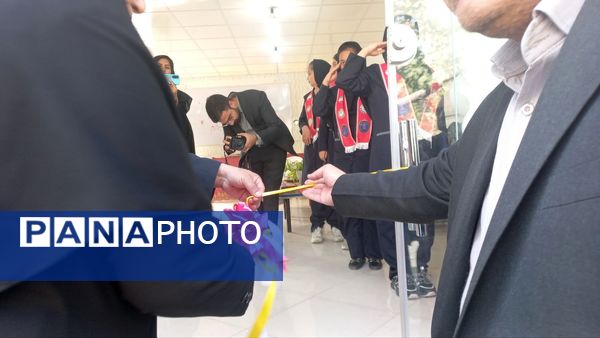 افتتاح واحد تجاری در دبیرستان فرهنگیان 
