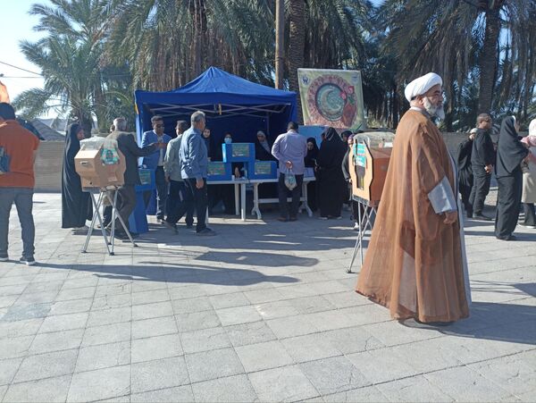 برگزاری مراسم نماز عید سعید فطر در حاجی‌‌آباد