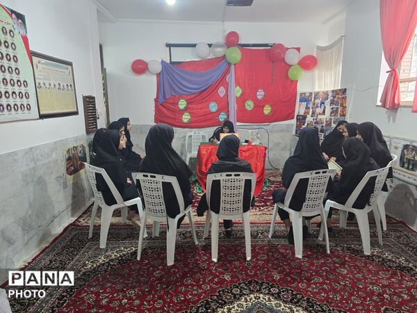 مرحله آموزشگاهی مسابقات حافظ خوانی در خلیل آباد