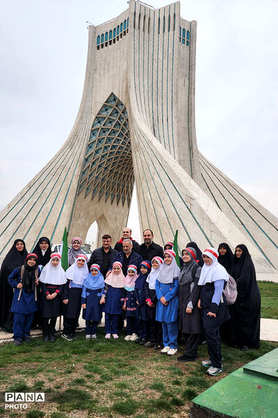 یک دیدار غیره منتظره در آزادی 