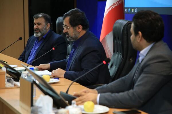 نشست صمیمی مدیران رسانه با استاندار قم