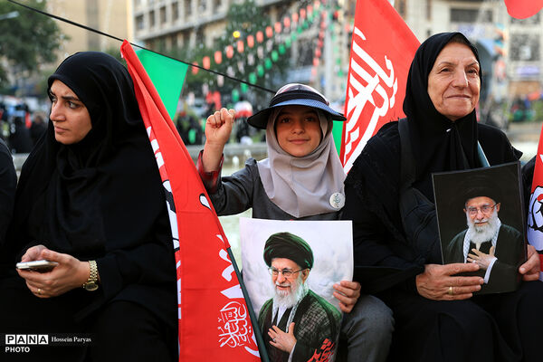 مراسم تشییع پیکر مطهر رهبر شهید انقلاب در تهران - 1
