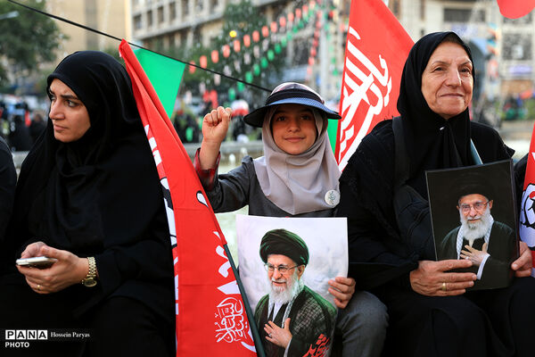 مراسم تشییع پیکر مطهر رهبر شهید انقلاب در تهران - 1
