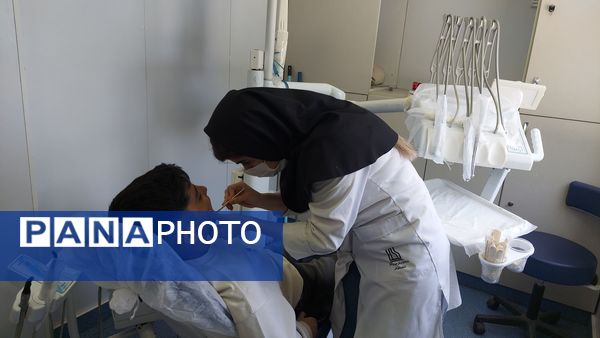 کانکس دارویی و دندانپزشکی رایگان در دبستان پرورش محمدشهر