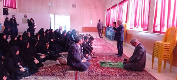 آیین تجلیل از برگزیدگان مسابقات و جشنواره ها در خلیل آباد