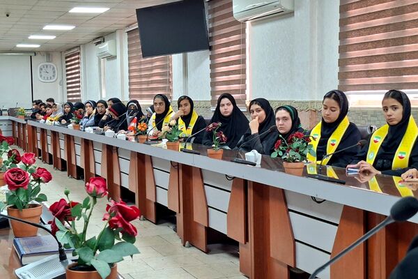 جلسه هم‌افزایی و توانمندسازی دانش‌آموزان جدیدالورود خبرگزاری پانا قرچک