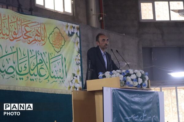  نماز جمعه در مصلی نسیم شهر