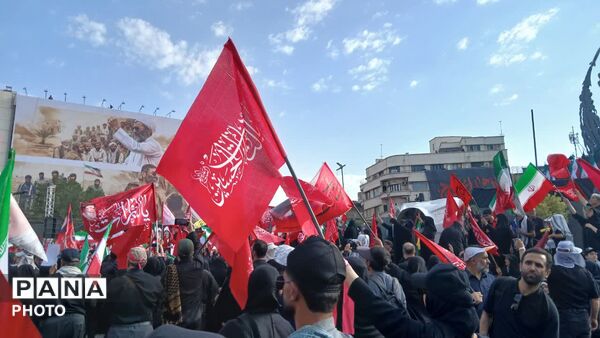 آخرین بدرقه رهبر شهید انقلاب در تهران
