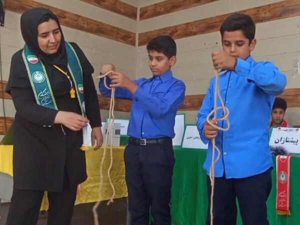 کارگاه معرفی سازمان دانش‌آموزی حاجی‌آباد