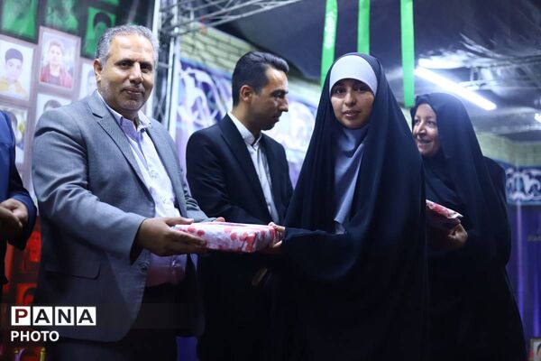 162روز ایستادگی فرهنگیان، دانش‌آموزان و اولیا در خون‌خواهی شهید و شهدای جنگ رمضان