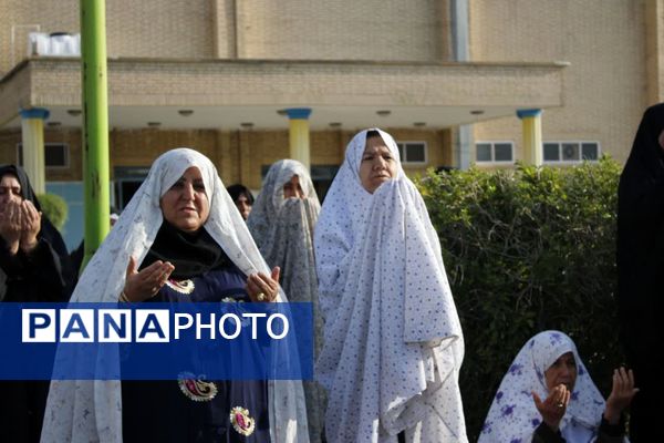 اقامه باشکوه نماز عید فطر در گچساران