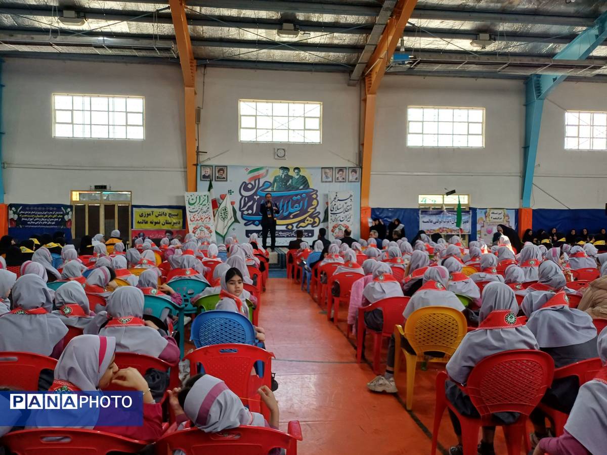 همایش یاوران انقلاب پیشگامان مقاومت در شهرستان جاجرم 