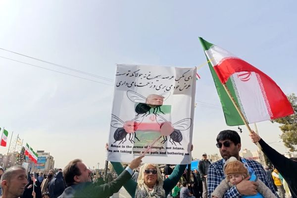 ۲۲ بهمن روز همبستگی و حضور مردم است