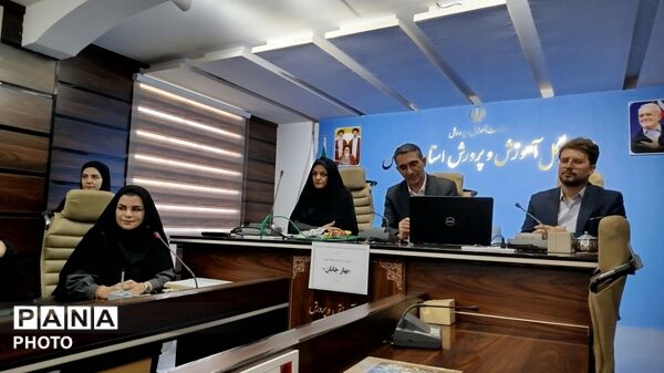 تجلیل از برگزیدگان جشنواره‌های «بهار جانان» و «خانواده، امید فردا» در استان لرستان