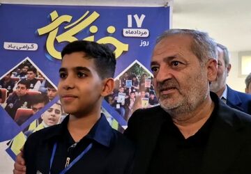 دیدار وزیر آموزش و پرورش با دانش‌آموز خبرنگاران پانا به مناسبت بازگشایی مدارس
