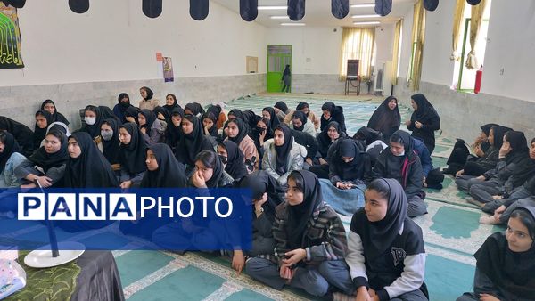 گرامیداشت ایام فاطمیه در مدرسه فاطمه الزهرا(س)