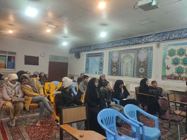 جلسات هم‌اندیشی دانش‌آموزان کانونی دردبیرستان امام خمینی کاشمر