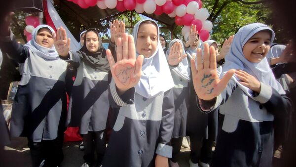 جشن سپاس معلم در دبستان شاهد حاج تقی آقا بزرگ مشهد