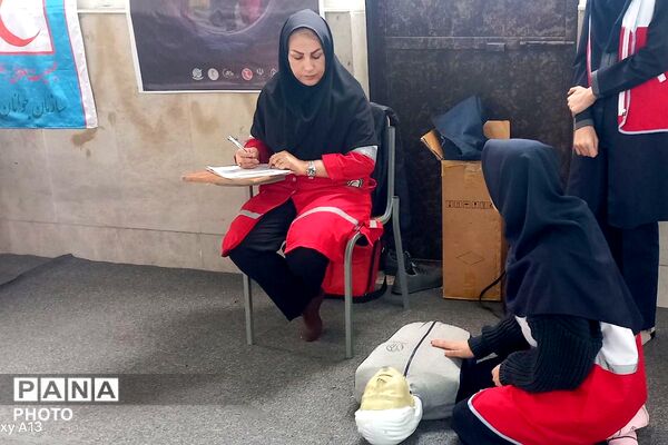 رقابت دانش‌آموزان قرچک برای ادای مسئولیت‌های اجتماعی خود در چهاردهمین المپیاد طرح «دادرس»