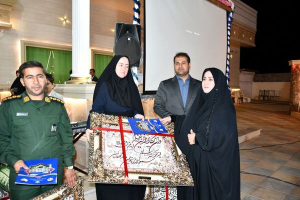 هفته‌ای برای ستایش دانایی؛ جشن معلمان در تالار ملک برگزار شد