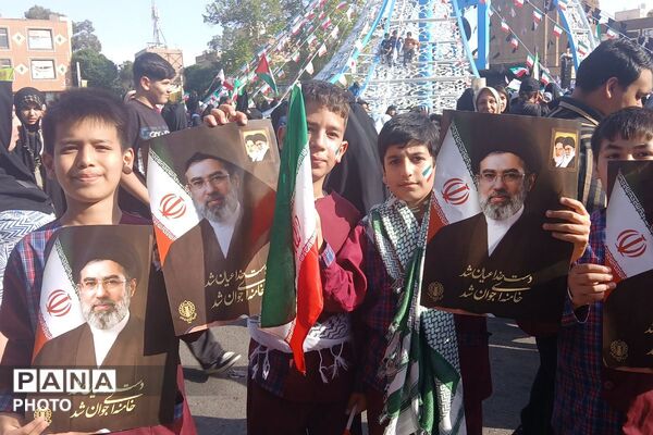 نقش افرینی دختران جان فدا دیار ۱۵ خرداد 