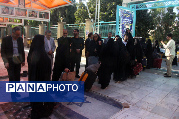 اعزام نخستین گروه از دختران دانش‌آموز ناحیه یک قم به اردوی راهیان نور