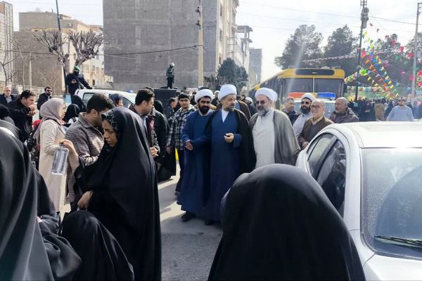 بازدید امام جمعه شهرستان رباط‌کریم و رئیس‌اداره‌ امورخیریه از موکب رباط کریم