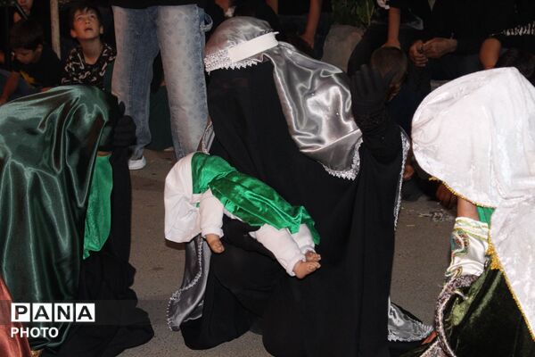 شکوه حماسه عاشورا در اجرای تئاتر شهادت حضرت امام حسین(ع) در نظرآباد
