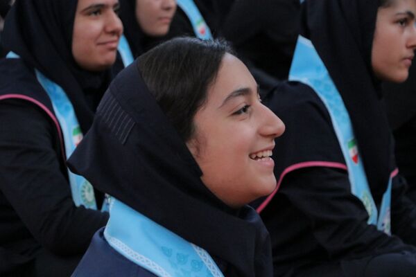 بهارستان دو صحنه همفکری، همدلی و همکاری پیشتازان در همایش یاوران انقلاب