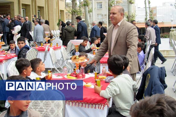 مرهمی بر زخم‌های کوچک؛ دلجویی استاندار کردستان از دانش‌آموزان کرجو