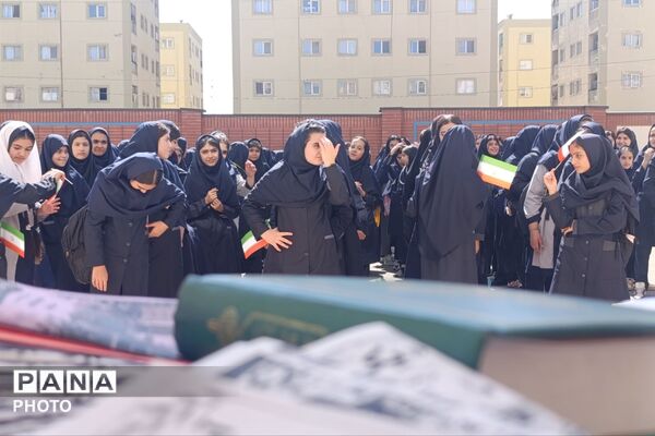 جشن جوانه‌ها در مدرسه خوارزمی رباط کریم
