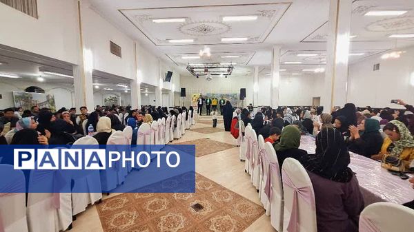 ضیافت افطاری در تالار نور یزد