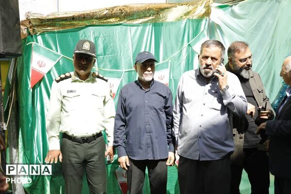 خشت‌گذاری دبستان نوید تهران