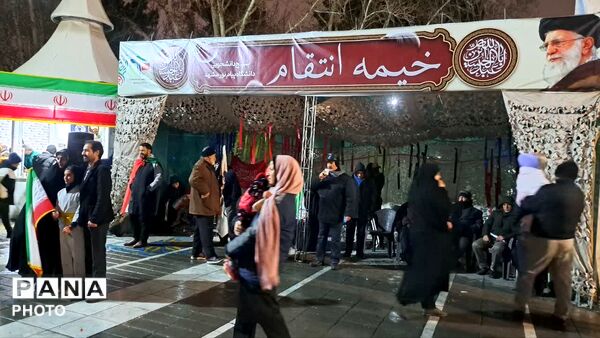 اجتماع فرهنگیان و دانش‌آموزان ناحیه ۶ مشهد