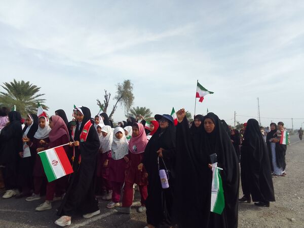 راهپیمایی ۲۲ بهمن در سندرک