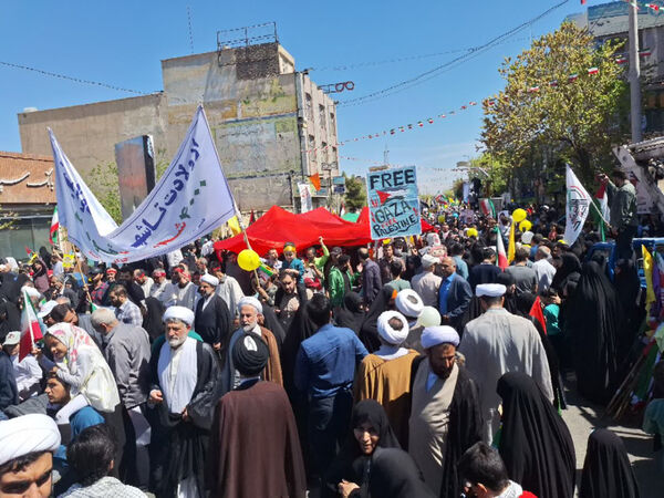 راهپیمایی روز قدس همراه با تشییع پیکر شهید صداقت در قم