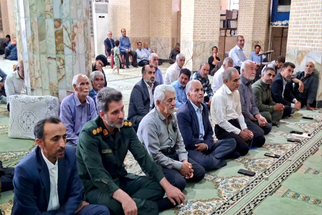 آیین عبادی و سیاسی نماز جمعه در خاتم