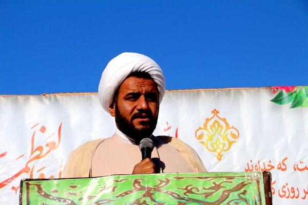 اقامه باشکوه نماز عید فطر در فهرج