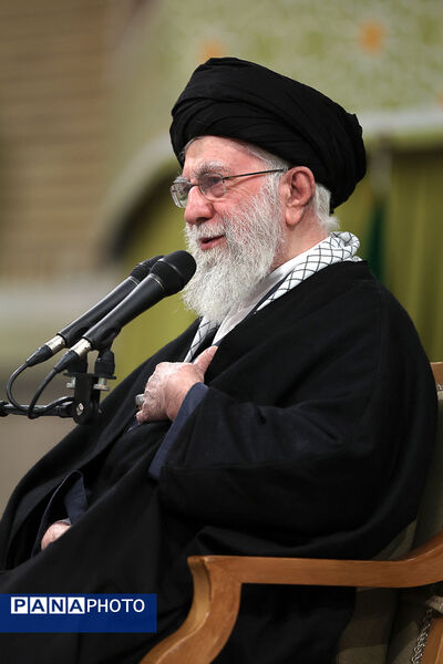 دیدار اقشار مردم با رهبر انقلاب به مناسبت چهل‌وهفتمین سالگرد پیروزی انقلاب اسلامی