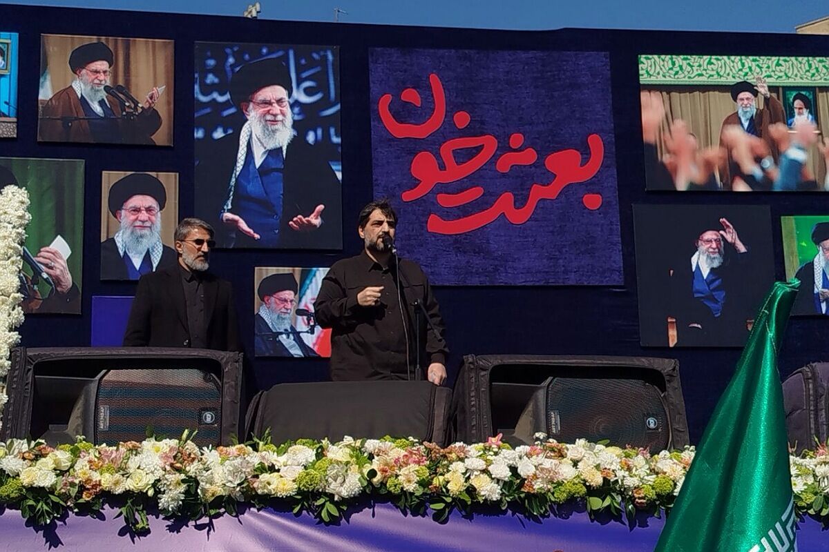 حضور اقشار مختلف مردم تهران در اربعین رهبر شهید انقلاب اسلامی 