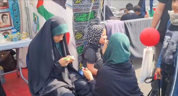 برپایی موکب‌ها در اربعین حسینی نمادی از دین باوری و سنت نبوی است