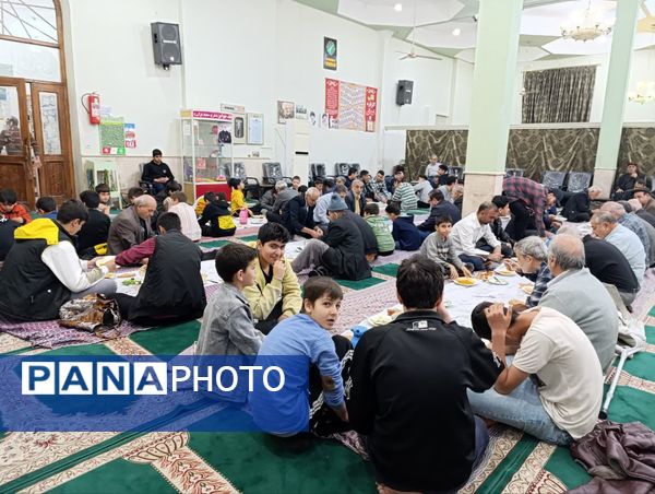 برپایی سفره افطار و برگزاری جلسه قرآن در شب ولادت امام حسن مجتبی (ع)