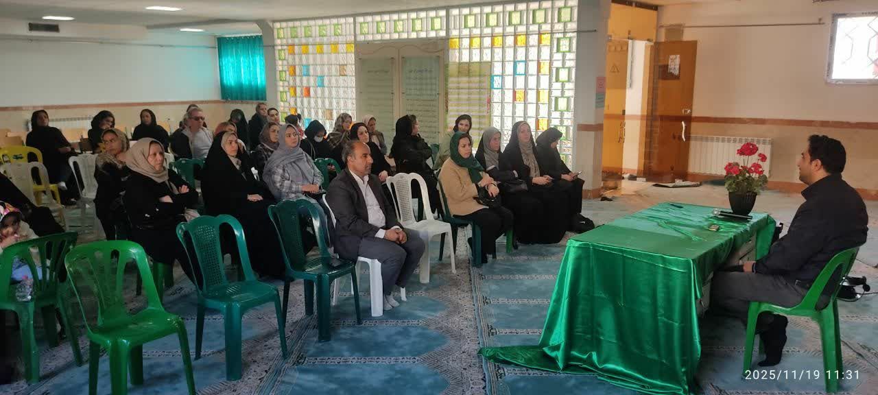 خانواده‌ها بهترین سد مقابل سوءاستفاده در فضای مجازی هستند