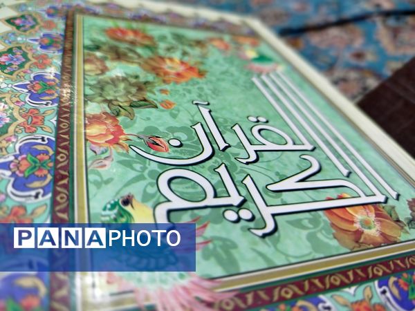 جلسه هفتگی آموزش قرآن در شهرستان خلیل آباد 