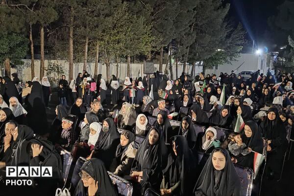  اربعین رهبر شهید امت اسلامی و دانش آموزان مدرسه شجره طیبه میناب در جوادآباد 